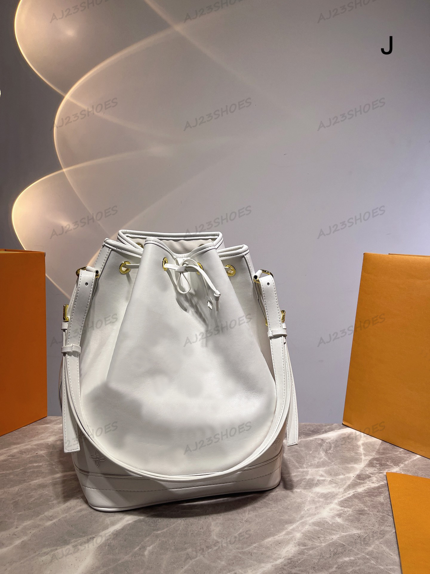 PETIT NOE M20740 White bucket bag Monograms Flowers leather fashionable versatile bag cross-body tote shoulder neo noe Luxurys designers Bags, 01
PETIT NOE M20740 White bucket bag Monograms Flowers leather fashionable versatile bag cross-body tote shoulder neo noe Luxurys designers Bags, 01