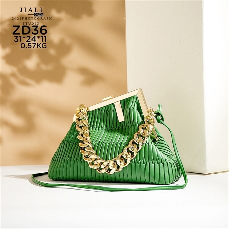 women fashion Solid color Vintage messenger bag High quality PU leather Chain handbag 220617
women fashion Solid color Vintage messenger bag High quality PU leather Chain handbag 220617
