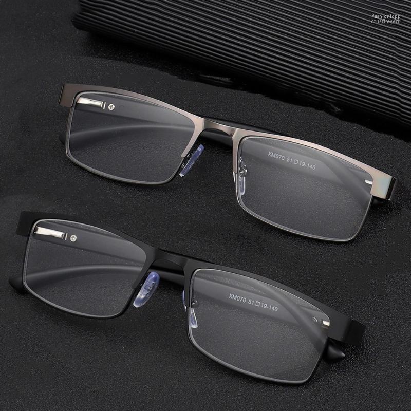 Sunglasses Fashion Classic Business Reading Glasses For Men High-definition Office Readers Vintage Metal Frame Presbyopic EyewearSunglasses
Sunglasses Fashion Classic Business Reading Glasses For Men High-definition Office Readers Vintage Metal Frame Presbyopic EyewearSunglasses
