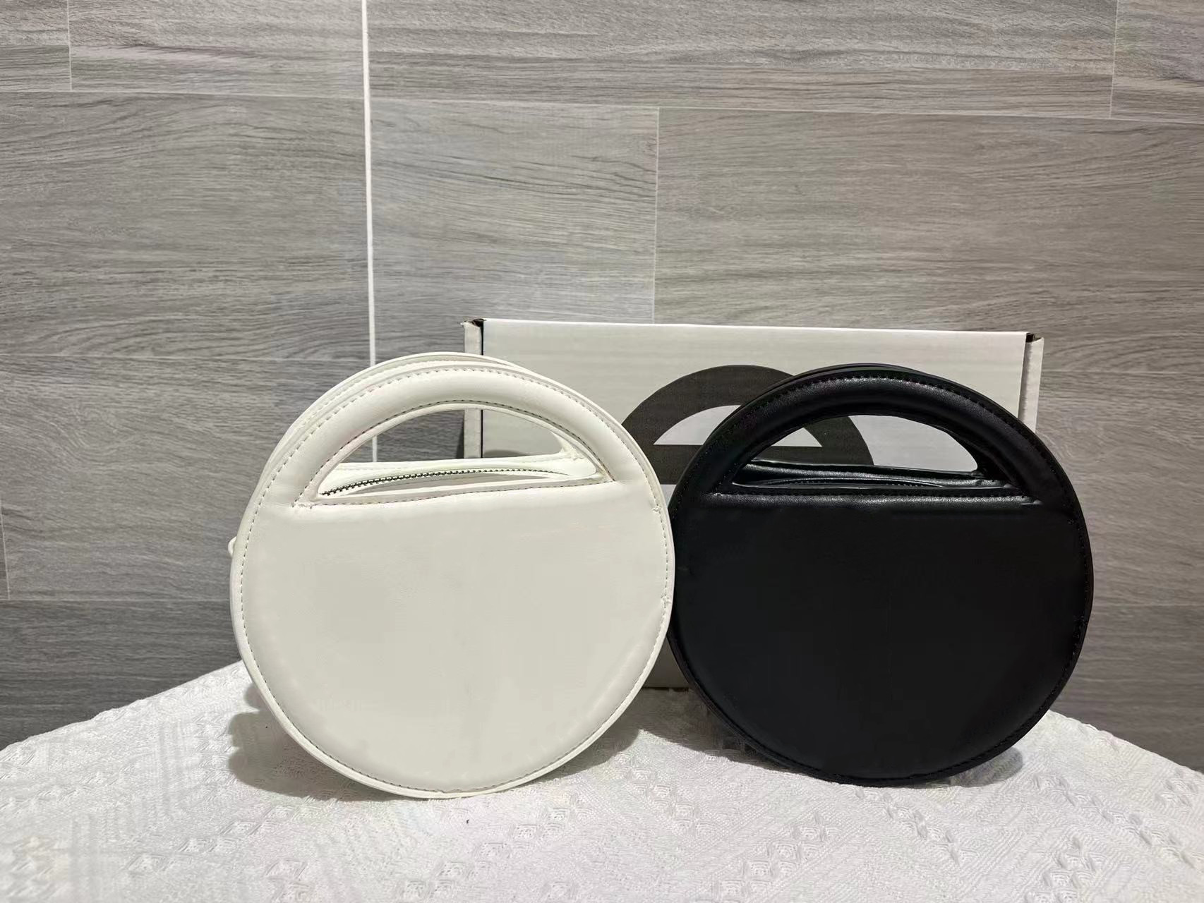 Designers 2022 Top Designer Telfars Bags Womens Purse Handbags Fashion Style Luxury Inclined shoulder bag Round bag mini, Oem
Designers 2022 Top Designer Telfars Bags Womens Purse Handbags Fashion Style Luxury Inclined shoulder bag Round bag mini, Oem