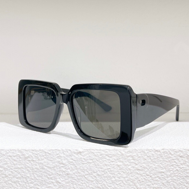 New black acetate Men SunGlasses hot 4878 Shades Luxury Brand Female Vintage Designer Women Fashion Glasses Black Big hollow out lunette Oversized beach eyeglasses
New black acetate Men SunGlasses hot 4878 Shades Luxury Brand Female Vintage Designer Women Fashion Glasses Black Big hollow out lunette Oversized beach eyeglasses