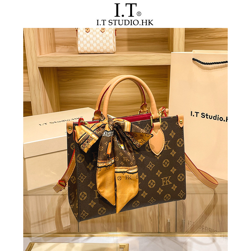 Hong Kong Counter Genuine Evening Bags Women's Bag 2022 New Trendy Leather Fashion Light Luxury Open All-Match High-End Tote Bag Women, As show
Hong Kong Counter Genuine Evening Bags Women's Bag 2022 New Trendy Leather Fashion Light Luxury Open All-Match High-End Tote Bag Women, As show