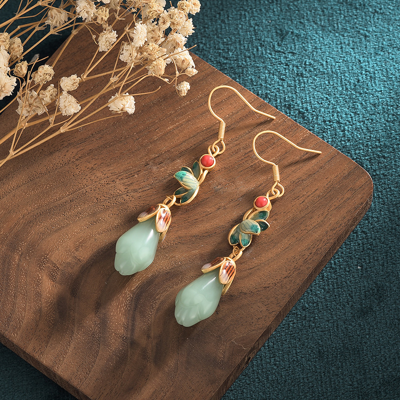 Earrings National Fashion New Chinese Style Ancient Cheongsam Ear Method Gold Jewelry Enamel Painted Magnolia Earrings Female
Earrings National Fashion New Chinese Style Ancient Cheongsam Ear Method Gold Jewelry Enamel Painted Magnolia Earrings Female
