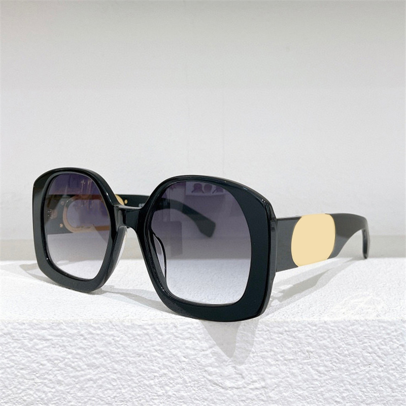Sunglasses For Men and Women Summer 028V 1RF Style Anti-Ultraviolet Retro Plate Plank Full Frame Eyeglasses Random Box
Sunglasses For Men and Women Summer 028V 1RF Style Anti-Ultraviolet Retro Plate Plank Full Frame Eyeglasses Random Box