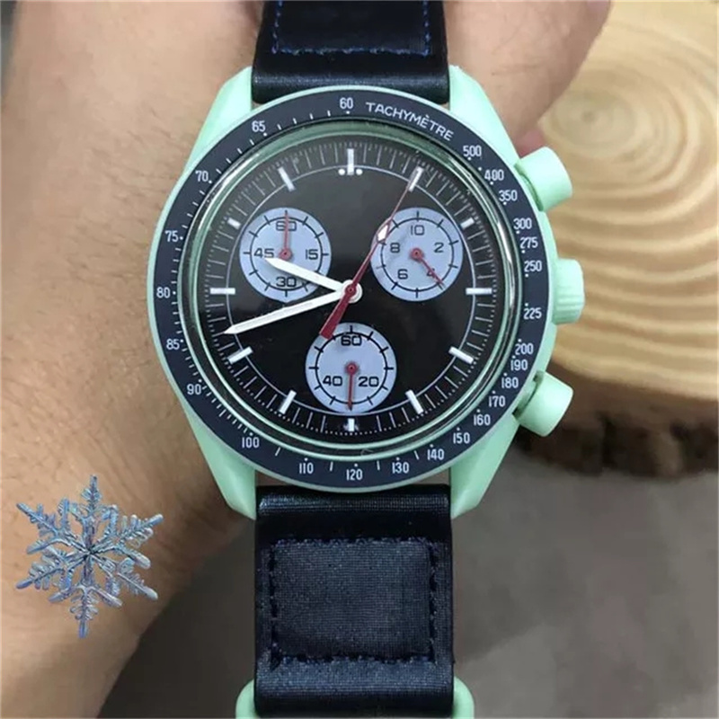 Luxury Men Sport Quartz Watch Women Multifunctional Fashion Casual Wristwatch Comfortable Good Fabric Strap Reloj De Hombre 220728, As shown
Luxury Men Sport Quartz Watch Women Multifunctional Fashion Casual Wristwatch Comfortable Good Fabric Strap Reloj De Hombre 220728, As shown