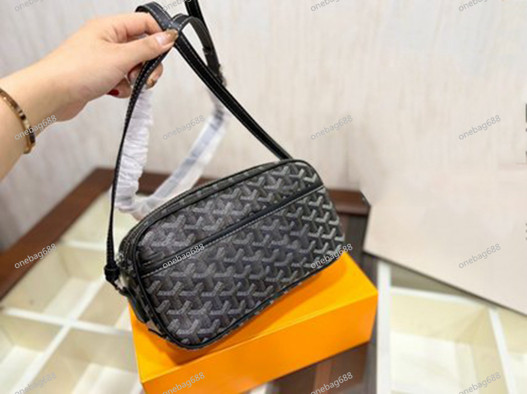 Women Messenger Bag Designers goya Bags Men Bag Mens Shoulder Lady Totes Purse Handbags Crossbody Backpack Wallet 23CM
Women Messenger Bag Designers goya Bags Men Bag Mens Shoulder Lady Totes Purse Handbags Crossbody Backpack Wallet 23CM