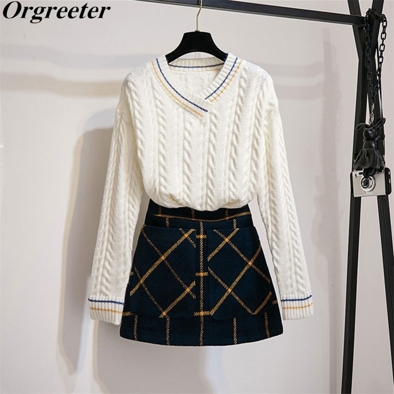 Fall Winter New Vneck Thread jacquard White Sweater and Plaid Woolen Mini Skirts 2 Piece set Women Twinset Girls Students Sets 201102