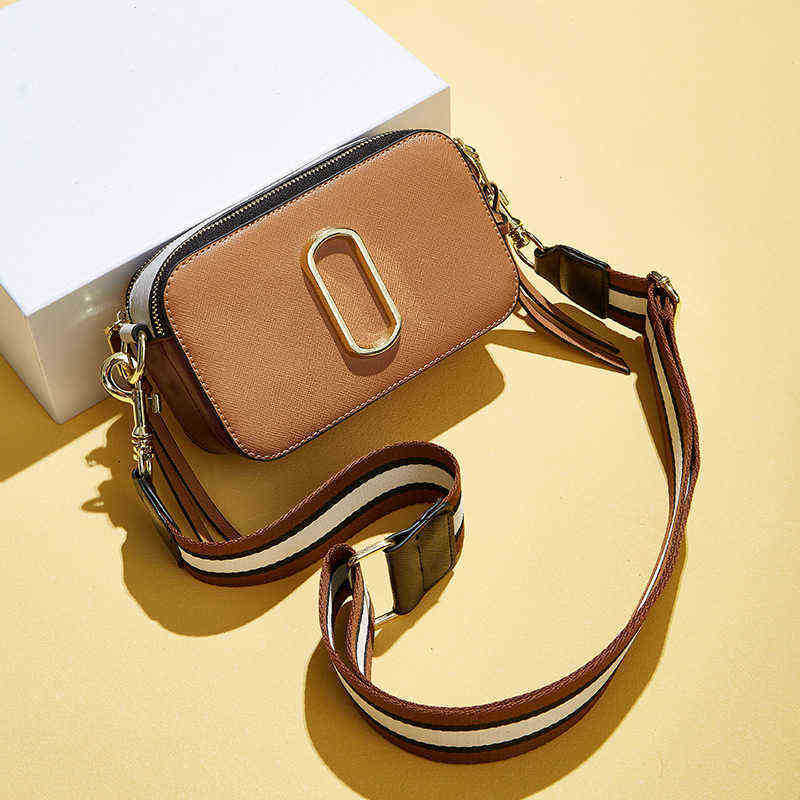 Designer Bags Evening Bags 2022 Women S Fashion Simple Wide Shoulder Strap M Color Matching Small Square J Crossbody Camera Bags Wallet Y0612, New product all black
Designer Bags Evening Bags 2022 Women S Fashion Simple Wide Shoulder Strap M Color Matching Small Square J Crossbody Camera Bags Wallet Y0612, New product all black
