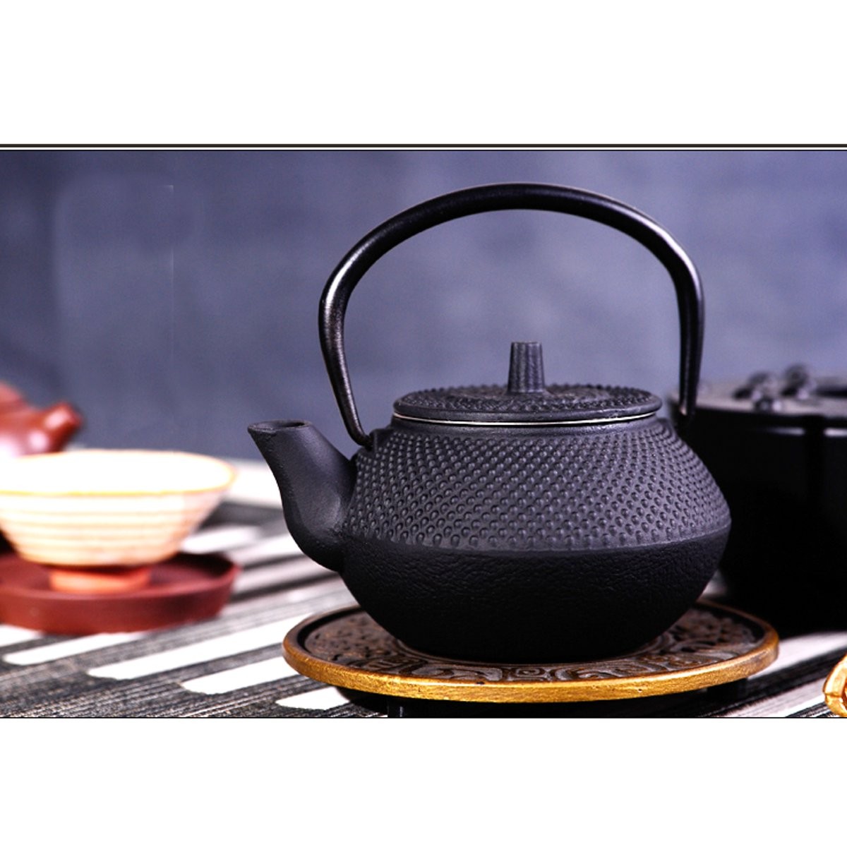 Cast Iron Tea Pot Teapot Japanese Style Kettle With Strainer Fower Tea Puer Coffee jar 300ml 2022
Cast Iron Tea Pot Teapot Japanese Style Kettle With Strainer Fower Tea Puer Coffee jar 300ml 2022