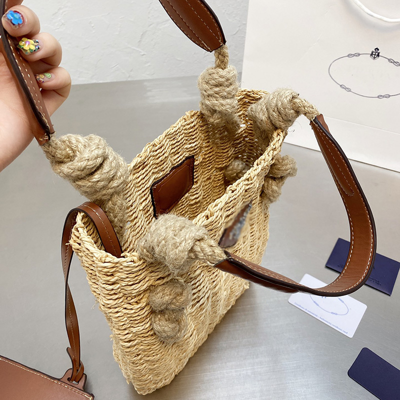 Designer Women Twine Straw Tote Bag Luxurys Designers Bags Italy Milano Brand Fashion Sunshine Knitting Underarm Beach Handbags Woman Totes Shopping Handbag, As pictures
Designer Women Twine Straw Tote Bag Luxurys Designers Bags Italy Milano Brand Fashion Sunshine Knitting Underarm Beach Handbags Woman Totes Shopping Handbag, As pictures