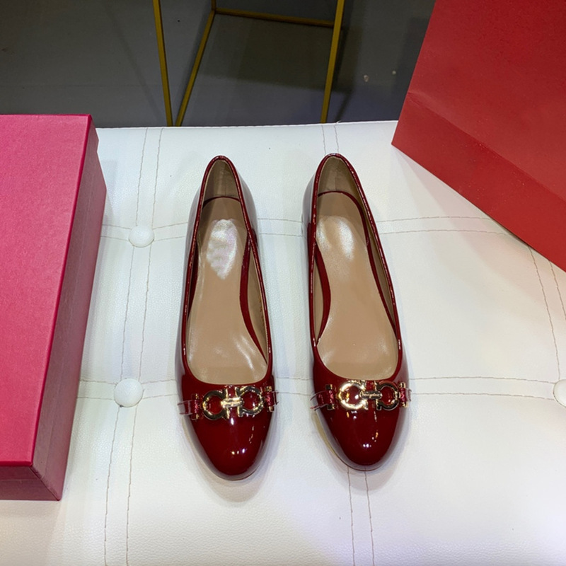 brand Sandals 2022 new Genuine Leather woman Thick bottom Multicolor comfortable leather Low Heel shoes Classic bow designer shoes Size: 34-40 in stock Box packaging, Black
brand Sandals 2022 new Genuine Leather woman Thick bottom Multicolor comfortable leather Low Heel shoes Classic bow designer shoes Size: 34-40 in stock Box packaging, Black