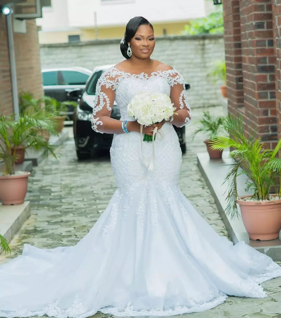 2022 Plus Size Arabic Aso Ebi Luxurious Lace Beaded Wedding Dress Long Sleeves Vintage Sexy Bridal Gowns Dresses ZJ785