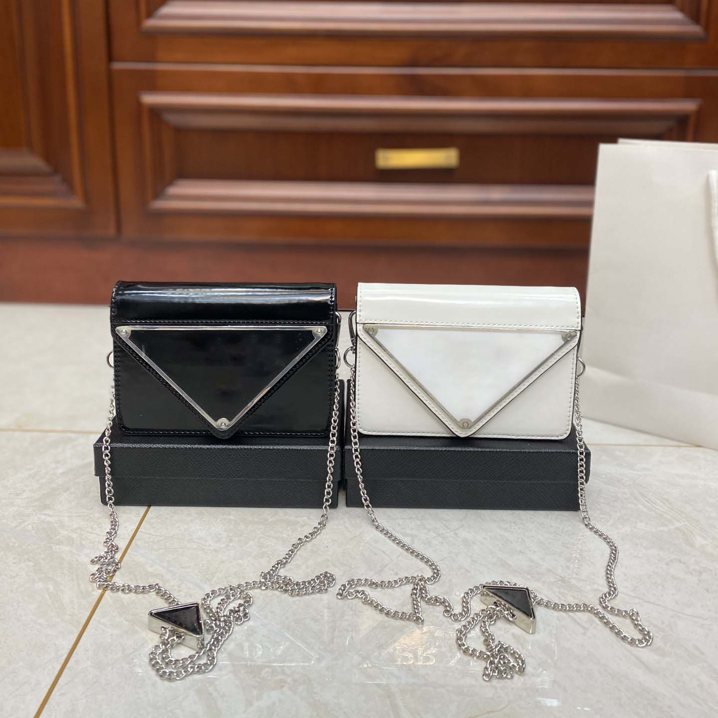 Woman Mini Size Des… - image