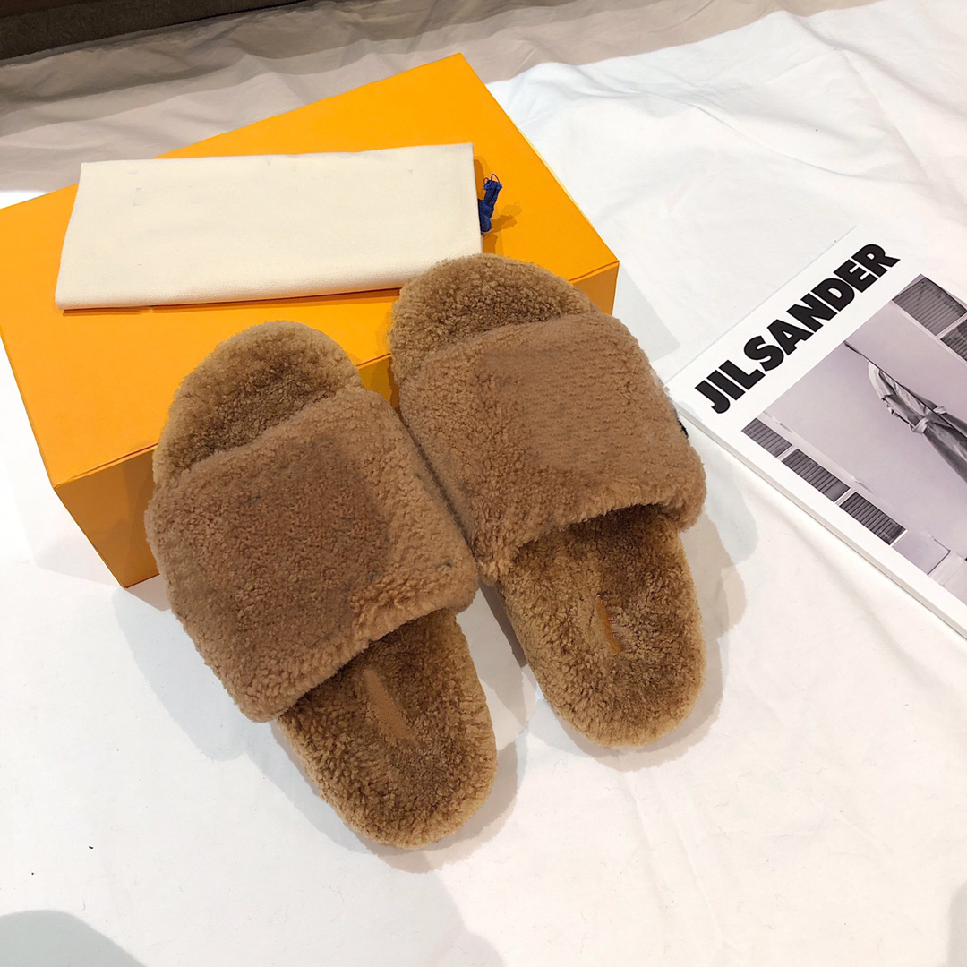 Designer Luxury Women Sandals Paseo Flat Comfort Sandal Bom Dia Furry Slide Slipper Fashion Comfortable Top Quality, Light gray
Designer Luxury Women Sandals Paseo Flat Comfort Sandal Bom Dia Furry Slide Slipper Fashion Comfortable Top Quality, Light gray