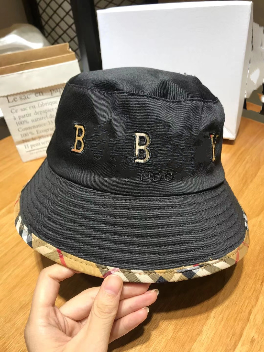 Luxury Hats Women Men Brand Logo Casual Fashion Dot Rayon Original Quality Bucket Hat Baseball Caps With plain
Luxury Hats Women Men Brand Logo Casual Fashion Dot Rayon Original Quality Bucket Hat Baseball Caps With plain