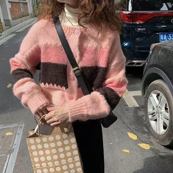 Women's Knits & Tees 2022 Women Spring Autumn Fashion Stripes Sweater Outwear Female Short Warm Knitted Jackets Ladies O-neck Cardigans S237, White
Women's Knits & Tees 2022 Women Spring Autumn Fashion Stripes Sweater Outwear Female Short Warm Knitted Jackets Ladies O-neck Cardigans S237, White