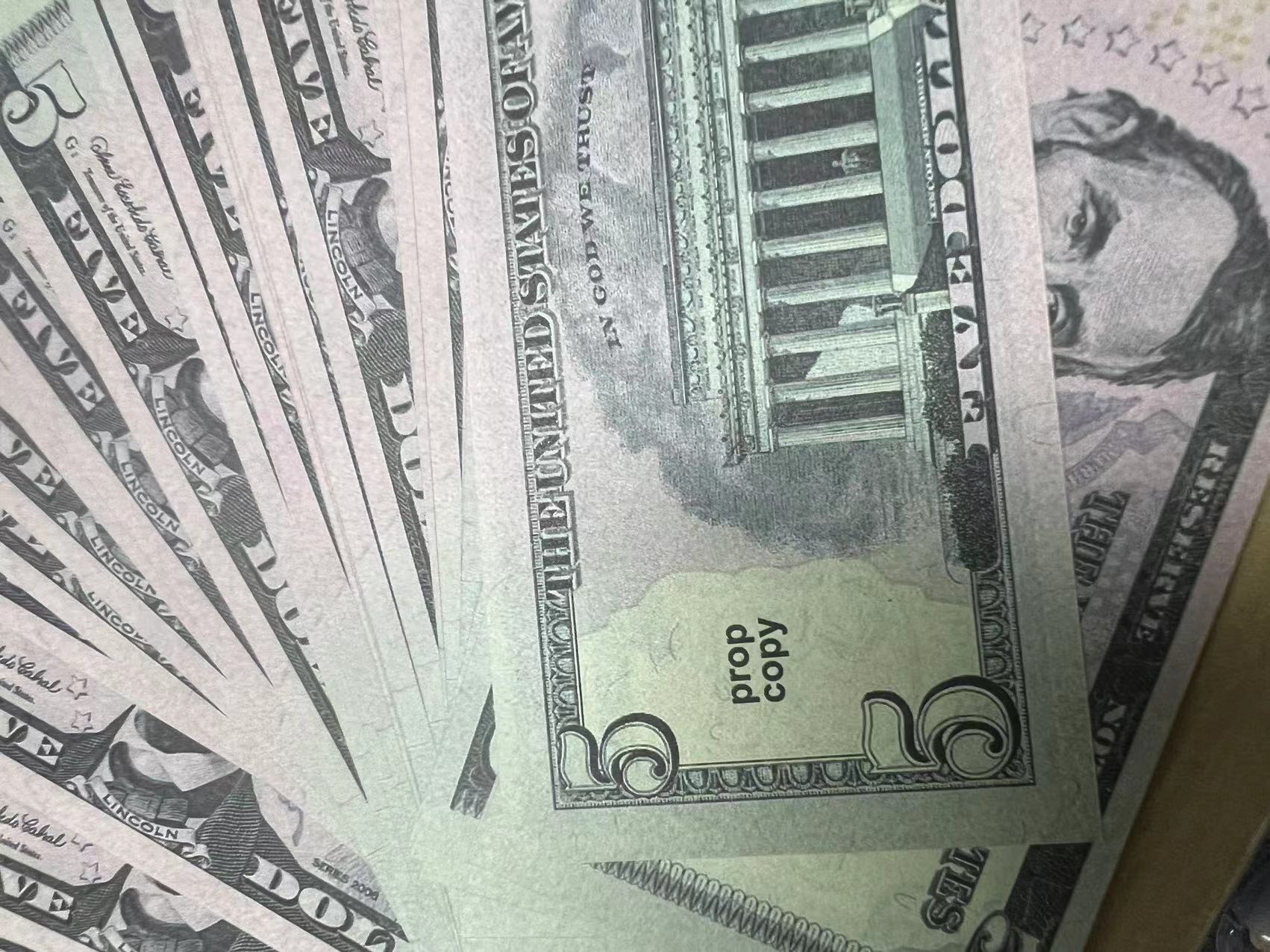 Copy Bank Fake Money U.S.currency Forged Pefex Shooting Bar Banknotes Toy Props Children F13 Dollar Performance 5 Bwnae
Copy Bank Fake Money U.S.currency Forged Pefex Shooting Bar Banknotes Toy Props Children F13 Dollar Performance 5 Bwnae