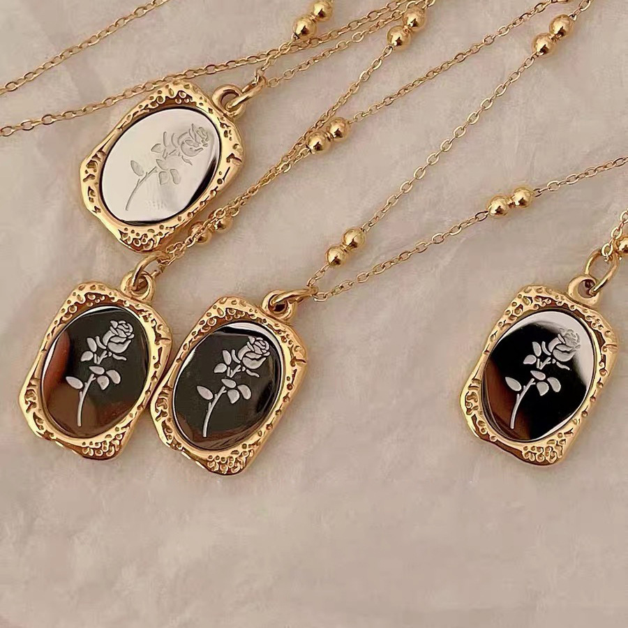 High Sense Relief Metal Flower Necklace Female Personality Simple and Versatile Temperament Neck Chain Clavicle
High Sense Relief Metal Flower Necklace Female Personality Simple and Versatile Temperament Neck Chain Clavicle