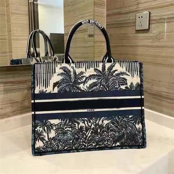 Niche design bag OP72 women's summer 2022 new light luxury brand high-grade texture crocodile pattern one-shoulder hand-held hourglass bag, Box
Niche design bag OP72 women's summer 2022 new light luxury brand high-grade texture crocodile pattern one-shoulder hand-held hourglass bag, Box