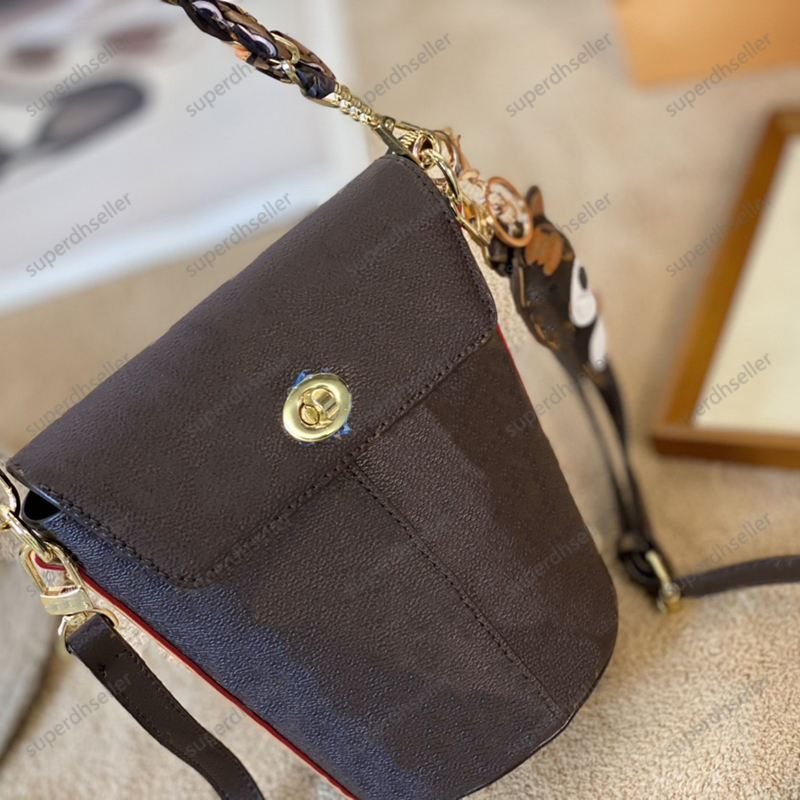 Designer Bucket Bag Handbag Shoulder Bags Fashion Crossbody Wallet Handbags Old Flower Leather Luxury Designers Purse Two Shoulder Strap
Designer Bucket Bag Handbag Shoulder Bags Fashion Crossbody Wallet Handbags Old Flower Leather Luxury Designers Purse Two Shoulder Strap