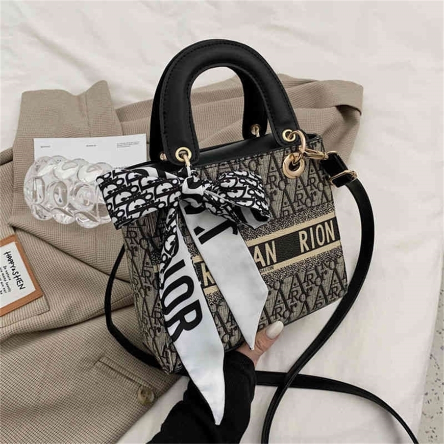 85% off sell at a low pricePopular hand-held for women fashion Princess, Black