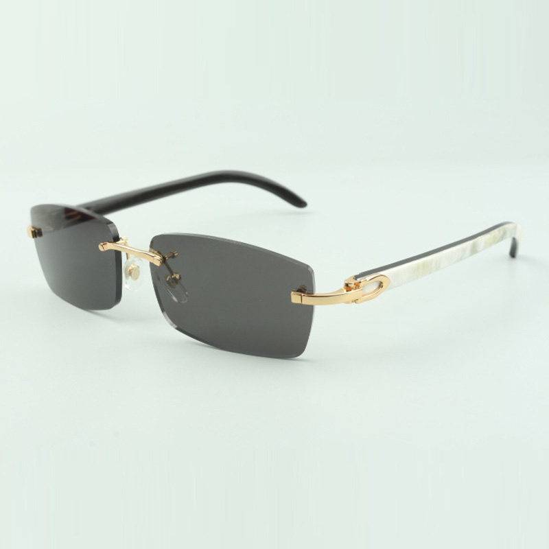 Frameless Buffs sunglasses 3524012 with Natural hybrid buffalo horn for men and women with 56mm lenses
Frameless Buffs sunglasses 3524012 with Natural hybrid buffalo horn for men and women with 56mm lenses