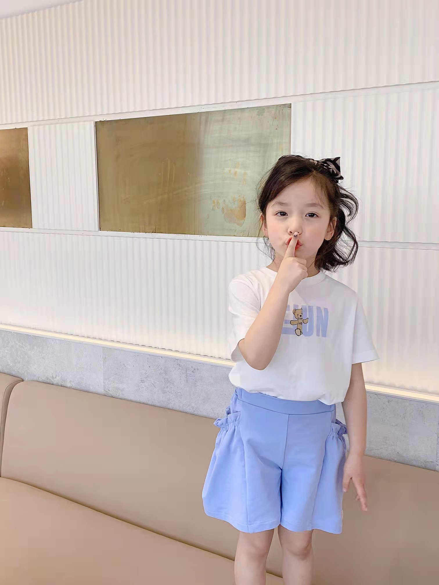 kid girl summer clothing sets t-shirt+ blue trouser casual wear set -160cm fashion designer boutique clothes cotton materials wholesale outfits 2022, Customize
kid girl summer clothing sets t-shirt+ blue trouser casual wear set -160cm fashion designer boutique clothes cotton materials wholesale outfits 2022, Customize