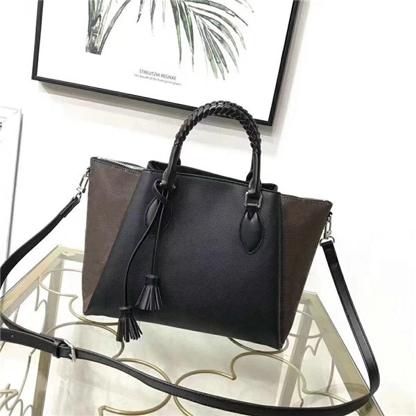 2022Famous Brand Designer Messenger Handbag Tote Leather Vintage Pattern Crossbody Handbag Purse New Shoulder Bag Clutch Tote H0037
2022Famous Brand Designer Messenger Handbag Tote Leather Vintage Pattern Crossbody Handbag Purse New Shoulder Bag Clutch Tote H0037