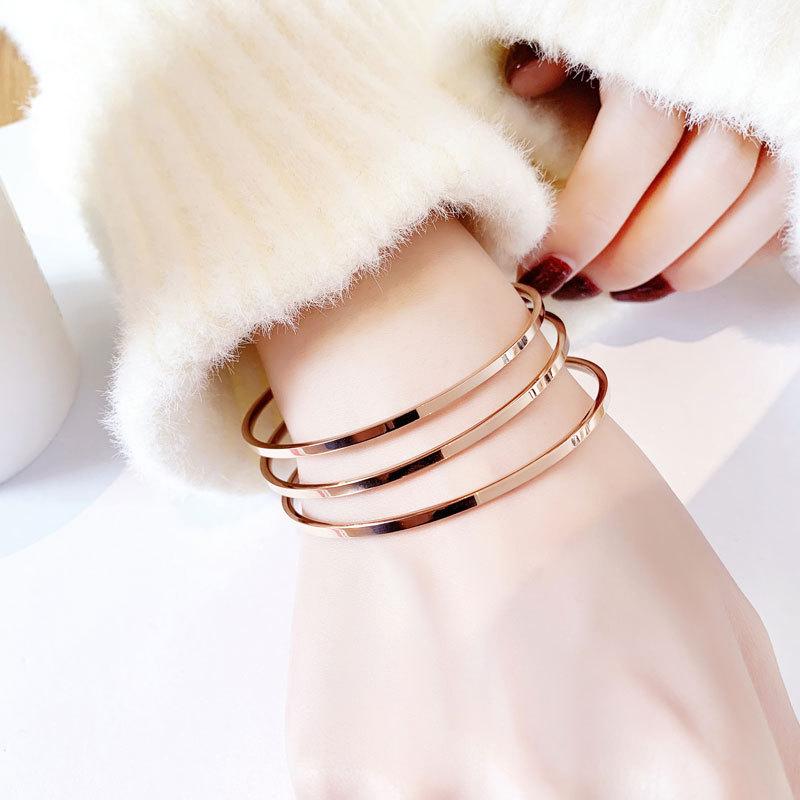 Bangle Junior Iii Rose Gold Bracelets, Titanium Steel Bracelet Women Three-ring Fashion Accessories For
Bangle Junior Iii Rose Gold Bracelets, Titanium Steel Bracelet Women Three-ring Fashion Accessories For