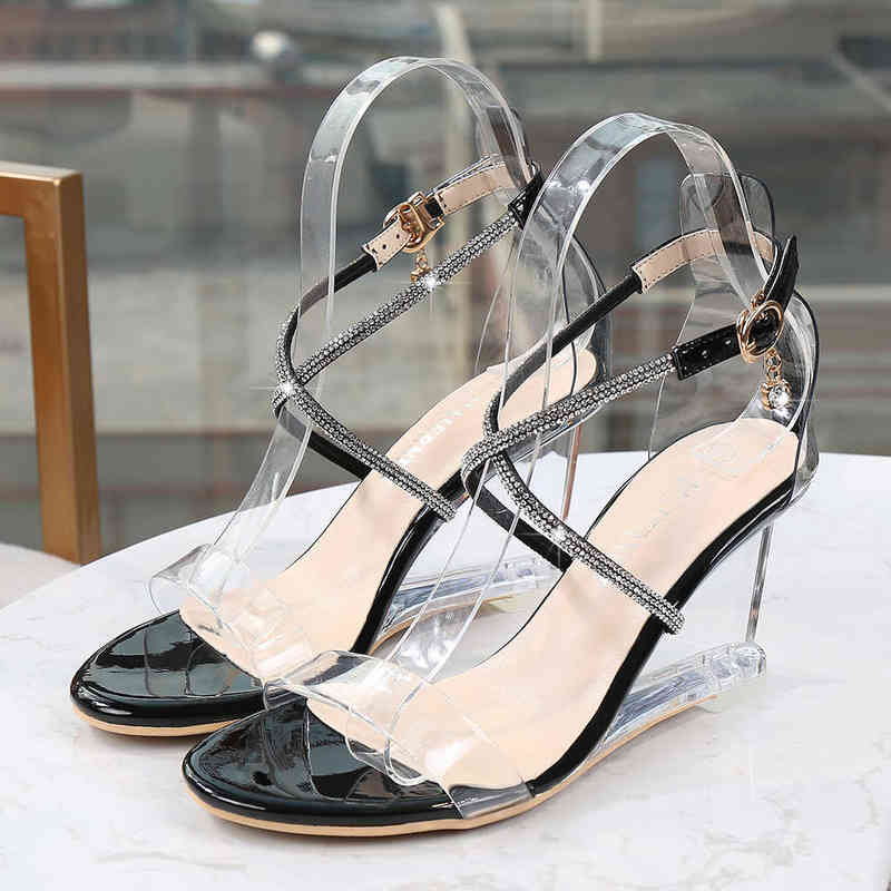 Large Size Elegant Black Gold Comfortable PVC Sandals Ladies Wedges High Heels For Women Open Toe Roman Transparent Shoes DB0072 G220427
Large Size Elegant Black Gold Comfortable PVC Sandals Ladies Wedges High Heels For Women Open Toe Roman Transparent Shoes DB0072 G220427