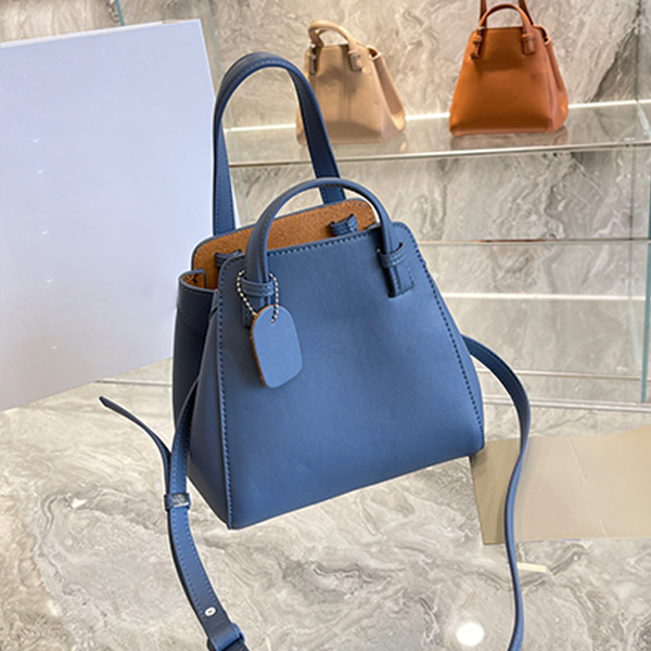 Cowhide Ham mock tote bags Trapeze bucket bag Spanish style nugget handbags new fashionable high capacity crossbody women's shoulder bags portable lo, White
Cowhide Ham mock tote bags Trapeze bucket bag Spanish style nugget handbags new fashionable high capacity crossbody women's shoulder bags portable lo, White