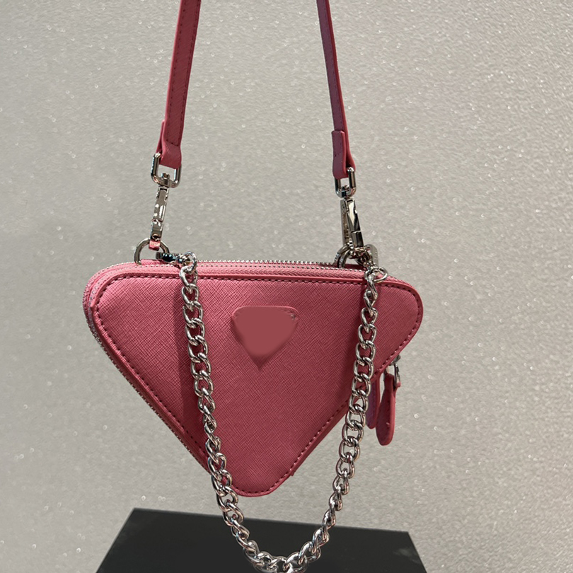 Triangle bag Chain CrossBody Luxury Designer Brand Fashion Shoulder Bags Handbags High Quality Women Letter Purse Phone bag Wallet mini, White with logo 17x12cm
Triangle bag Chain CrossBody Luxury Designer Brand Fashion Shoulder Bags Handbags High Quality Women Letter Purse Phone bag Wallet mini, White with logo 17x12cm