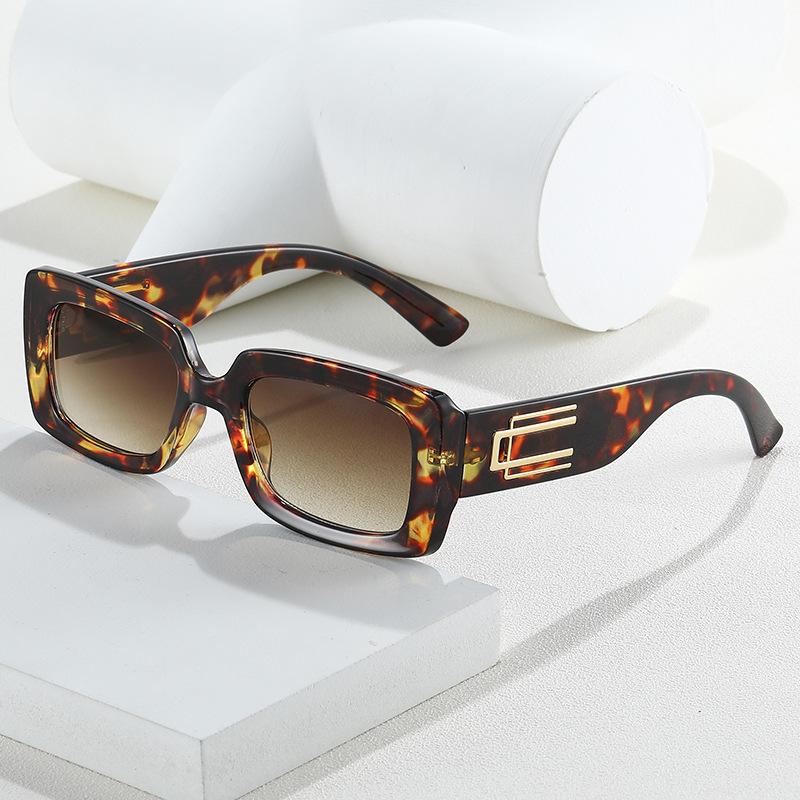 Sunglasses Retro Gradient Men And Women Fashion Rectangular Sun Glasses Brand Designer Shades UV400 Gafas De SolSunglasses
Sunglasses Retro Gradient Men And Women Fashion Rectangular Sun Glasses Brand Designer Shades UV400 Gafas De SolSunglasses