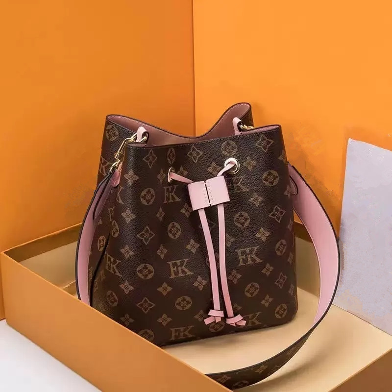 Top Quality luxurys designers NEONOE Vintage Bucket Bag flower wallets Women Tote Brand Letter Genuine Leather Handbags crossbody Shoulder bags, Red
Top Quality luxurys designers NEONOE Vintage Bucket Bag flower wallets Women Tote Brand Letter Genuine Leather Handbags crossbody Shoulder bags, Red