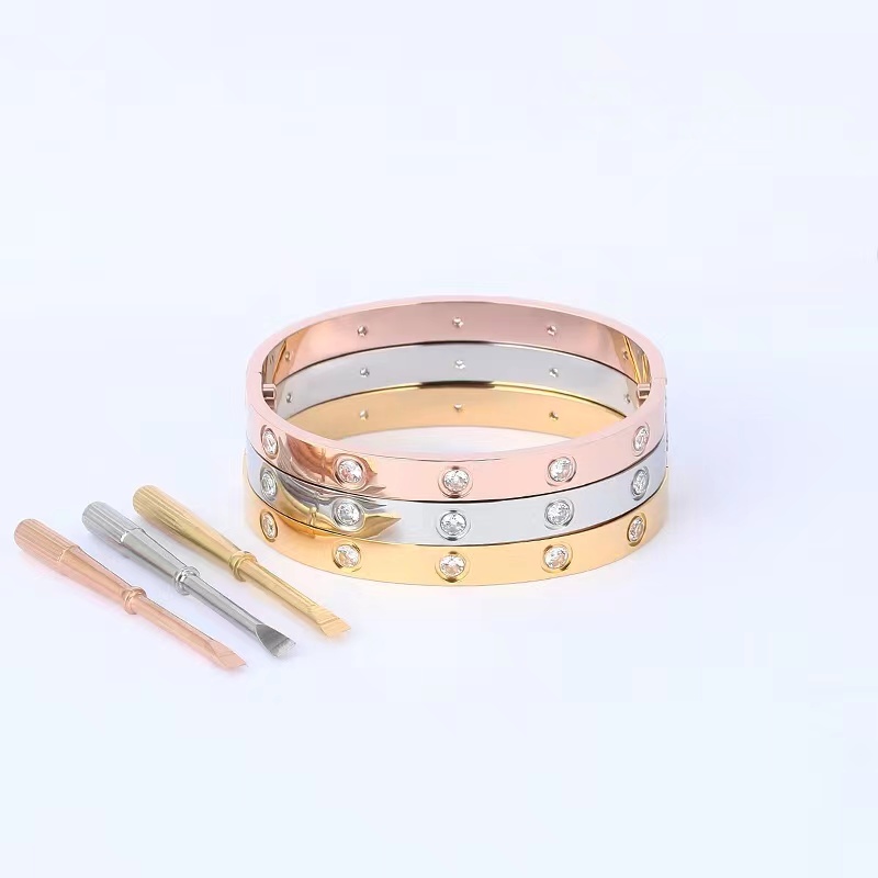 Love Bracelet Bangles Women Men 4CZ Titanium Steel Screw Screwdriver Bracelets Gold Silver Rose Nail Bracelet Jewelry with velvet bag
Love Bracelet Bangles Women Men 4CZ Titanium Steel Screw Screwdriver Bracelets Gold Silver Rose Nail Bracelet Jewelry with velvet bag