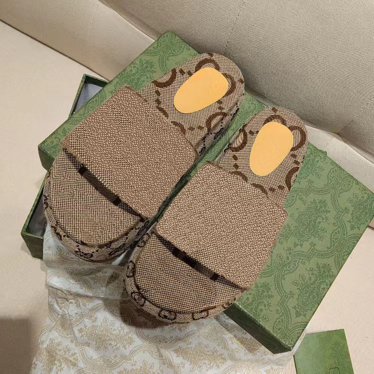 2022 high quality new women's classic slippers luxury designer shoes canvas rubber non slip soled sandals leisure fashion beach slippers