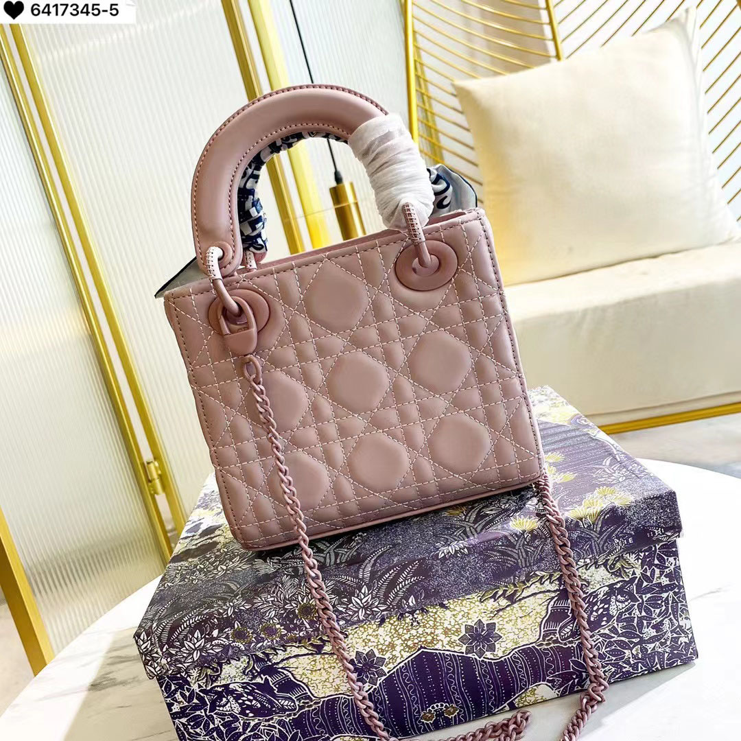 Crossbody Chain Totes Dianassss bag Luxury Designer Fashion Shoulder Bags Handbags Women Ribbons letter purse, No bags
Crossbody Chain Totes Dianassss bag Luxury Designer Fashion Shoulder Bags Handbags Women Ribbons letter purse, No bags