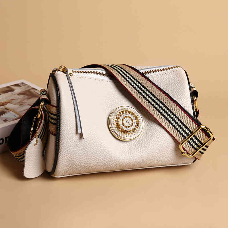 Women Genuine Leather Handbags Designer Rotating Metal Lock Ladies Shoulder Bags Fashion Luxury Brand Female Messenger Bag, Black
Women Genuine Leather Handbags Designer Rotating Metal Lock Ladies Shoulder Bags Fashion Luxury Brand Female Messenger Bag, Black