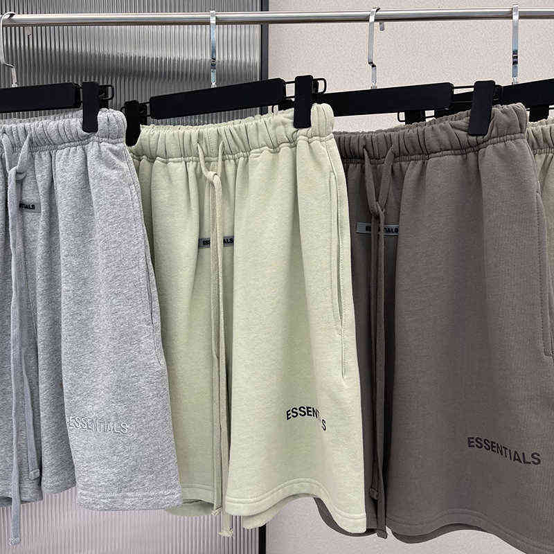 Essentials Shorts Summer Quality Street Hip Hop Sweatpants Reflective Letter Print Men and Women Casual Short, Gray
Essentials Shorts Summer Quality Street Hip Hop Sweatpants Reflective Letter Print Men and Women Casual Short, Gray