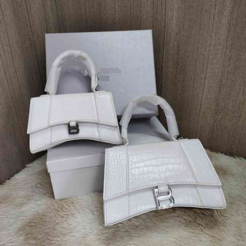 Designers Messenger balencaigass 2022 Handbag Bags Crescent Designer Handbags Crossbody Hourglass Shoulder Trendy Retro 7LUC, 19cm
Designers Messenger balencaigass 2022 Handbag Bags Crescent Designer Handbags Crossbody Hourglass Shoulder Trendy Retro 7LUC, 19cm
