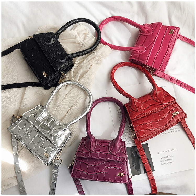 Luxury Designer Shoulder Bags J High Quality Handbags Crossbody Fashion Women Totes Clutch bread mini Bag 2022 trend Ladies wallets Handbag purses, No bags
Luxury Designer Shoulder Bags J High Quality Handbags Crossbody Fashion Women Totes Clutch bread mini Bag 2022 trend Ladies wallets Handbag purses, No bags