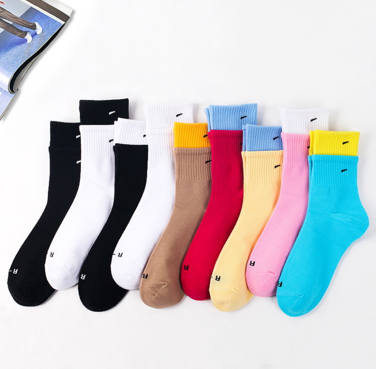 New Fashion Funny Harajuku Men Long Socks Free Hip Hop Street Style Sport Underwear Unisex Winter High Top Crew Tube Socks Gifts
New Fashion Funny Harajuku Men Long Socks Free Hip Hop Street Style Sport Underwear Unisex Winter High Top Crew Tube Socks Gifts