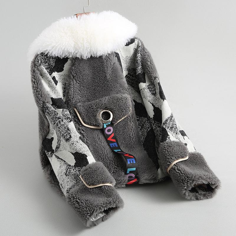 Women' Fur & Faux Wool 2022 Coats Women Patchwork Real Lamb Coat Female Short Winter Jackets Outerwear Abrigo Mujer 18075 WYQ1813Women, Gray
Women' Fur & Faux Wool 2022 Coats Women Patchwork Real Lamb Coat Female Short Winter Jackets Outerwear Abrigo Mujer 18075 WYQ1813Women, Gray