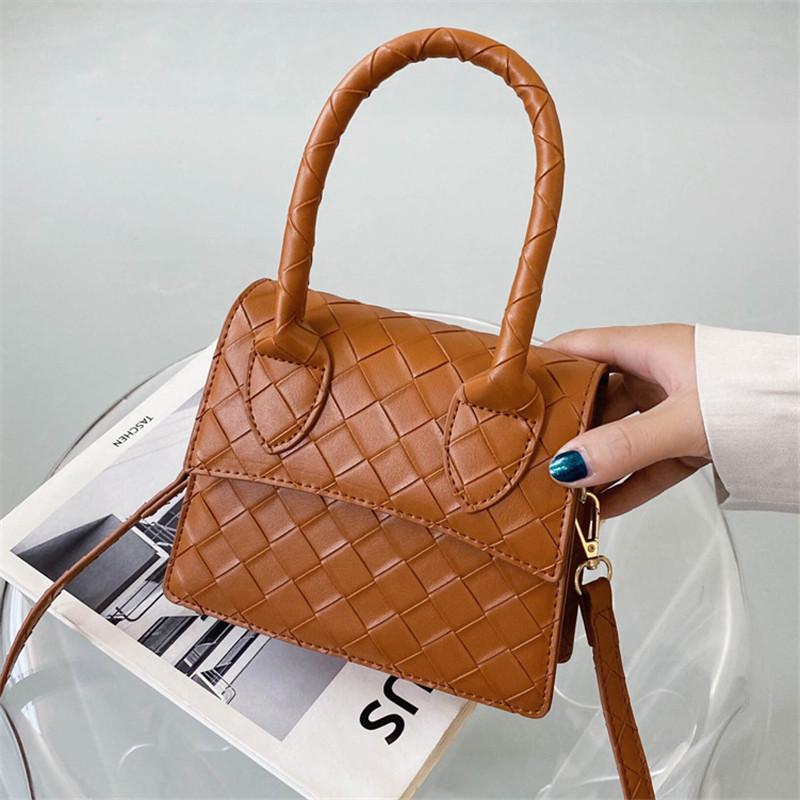 Evening Bags 2022 Fashion Weave Luxury Handbags Women Designer PU Leather Female Crossbody Sac Femme Lady Shoulder Bag Purses, White
Evening Bags 2022 Fashion Weave Luxury Handbags Women Designer PU Leather Female Crossbody Sac Femme Lady Shoulder Bag Purses, White
