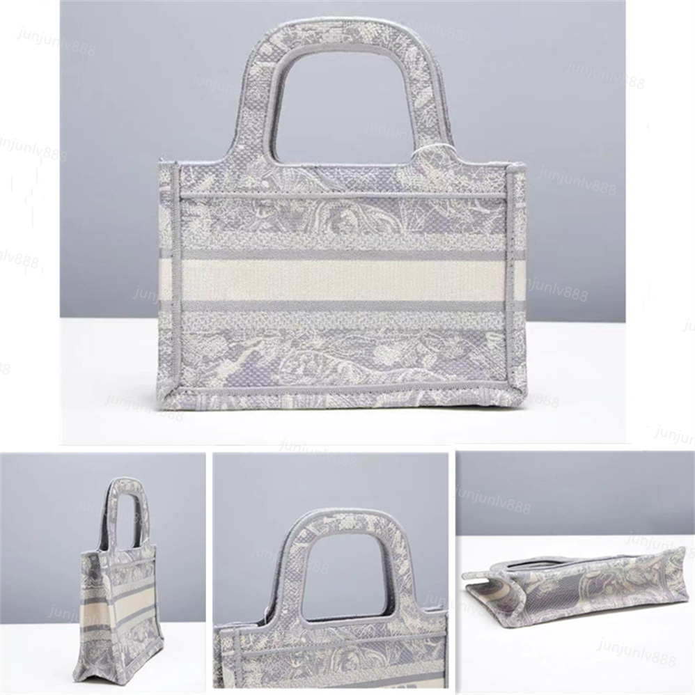 5A High quality women's embroidered animal pattern Handbag fashion classic handbag Limited Edition women's handbag large capacity travel shopping bag, Blue tiger
5A High quality women's embroidered animal pattern Handbag fashion classic handbag Limited Edition women's handbag large capacity travel shopping bag, Blue tiger