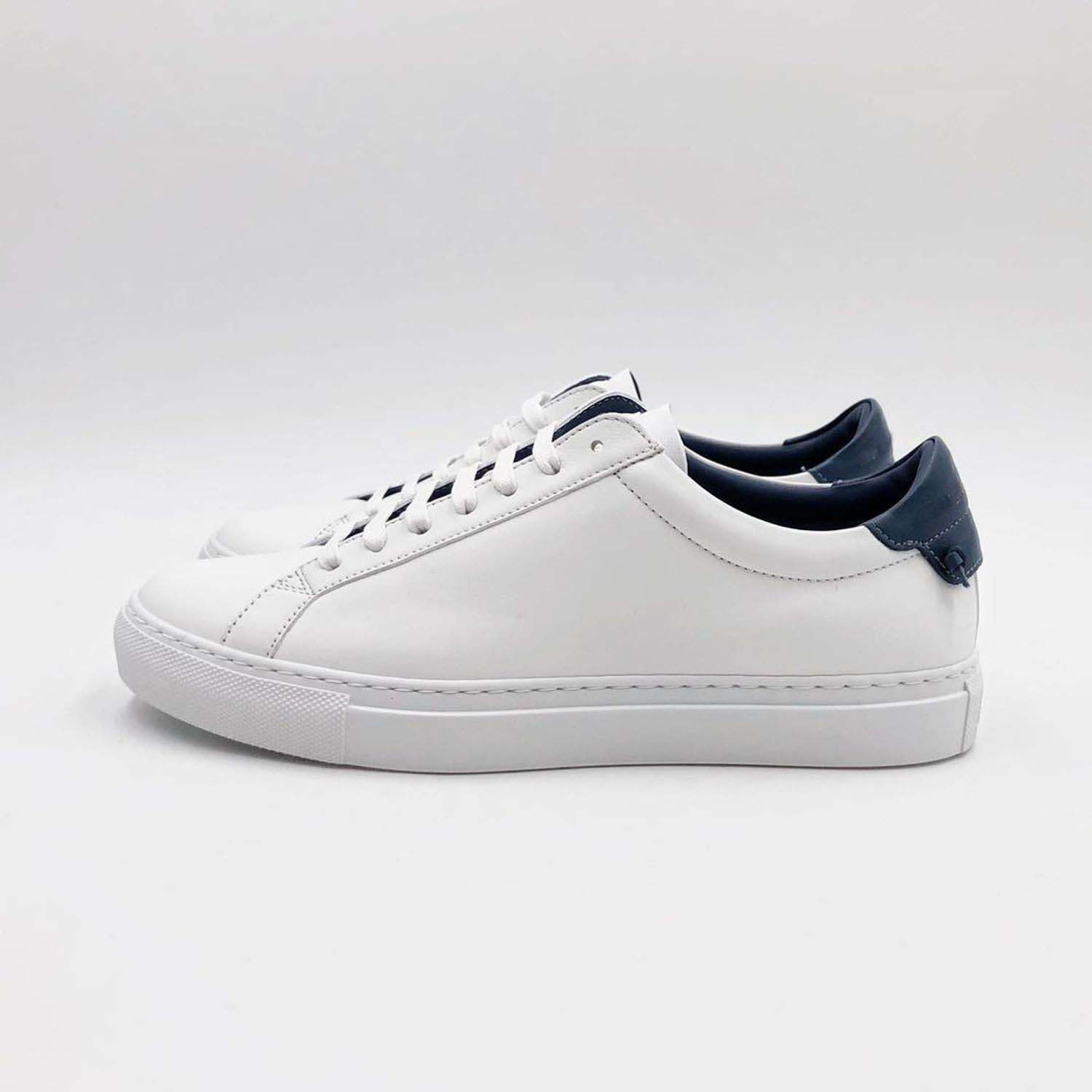 White Casual shoes genuine leather Man women Urban Street Sneakers low tops flats couple style ,Luxury design mens junior walking trainers size 36-45
White Casual shoes genuine leather Man women Urban Street Sneakers low tops flats couple style ,Luxury design mens junior walking trainers size 36-45