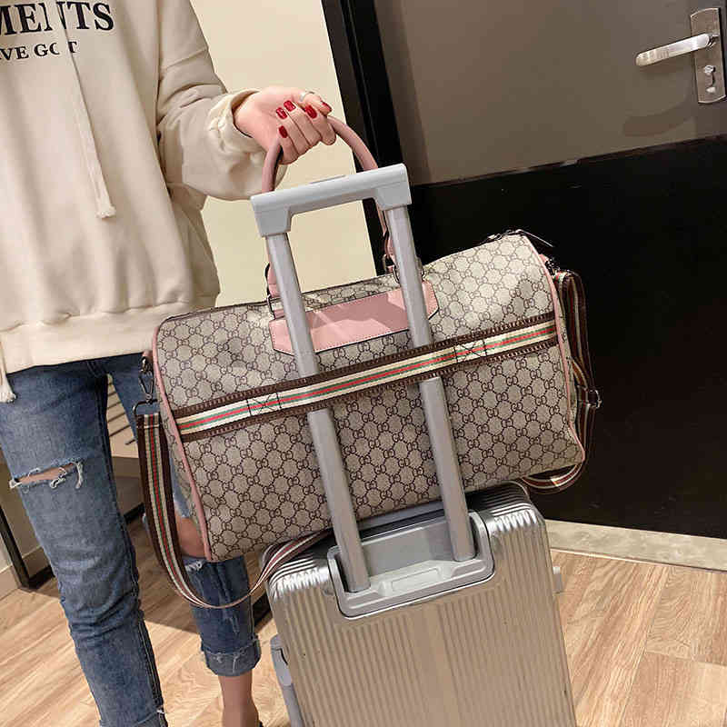 Designer-2022 Factory Wholesale New fashion old flower women's one shoulder short distance large capacity men's sports business travel lugga, Black
Designer-2022 Factory Wholesale New fashion old flower women's one shoulder short distance large capacity men's sports business travel lugga, Black