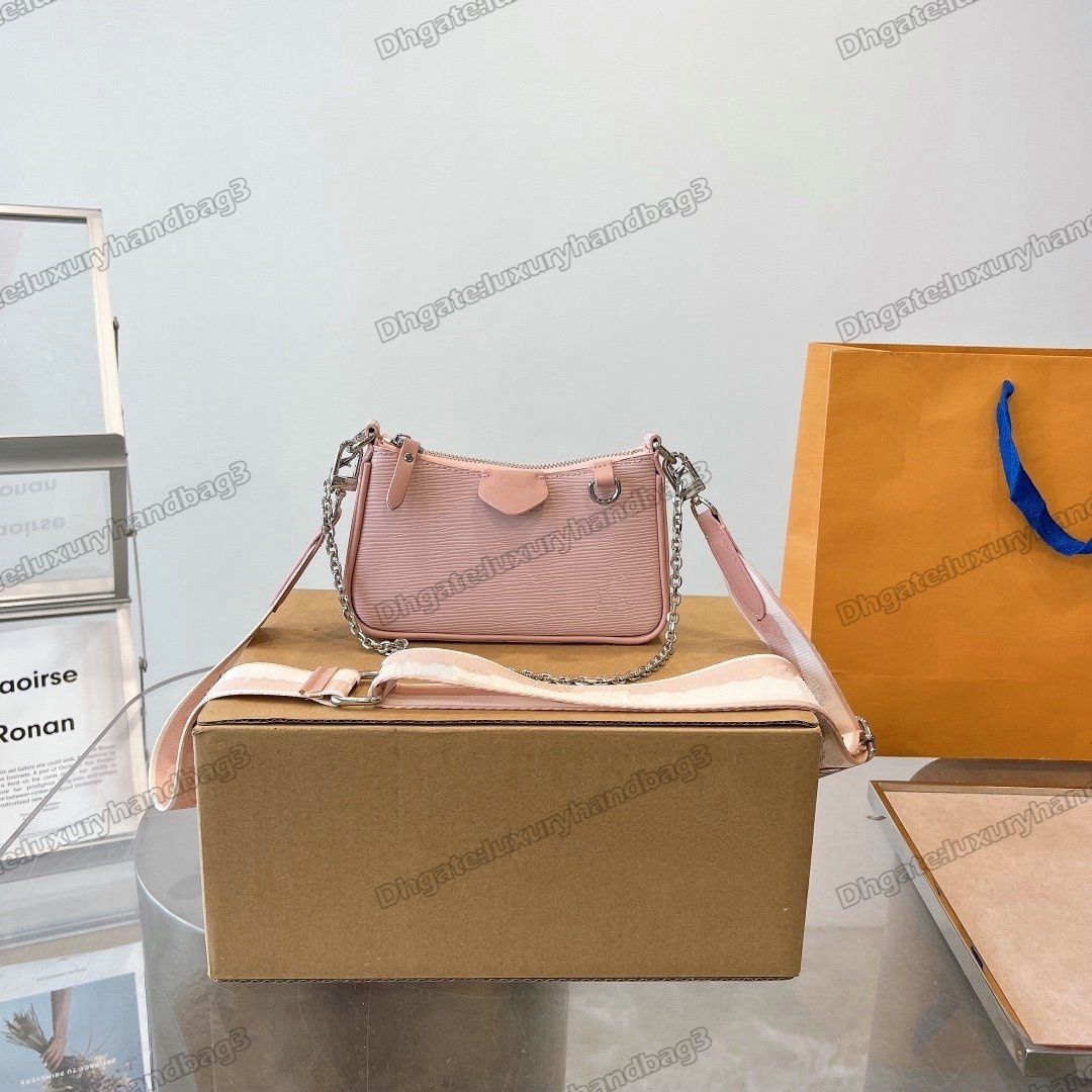 2022 Fashion POCHETTE Mini Bag Black Embossed Monograms Purse Wallet Easy Pouch On Strap Small Cross Body designer handbags Letter Flower Compact Shoulder Bags
2022 Fashion POCHETTE Mini Bag Black Embossed Monograms Purse Wallet Easy Pouch On Strap Small Cross Body designer handbags Letter Flower Compact Shoulder Bags