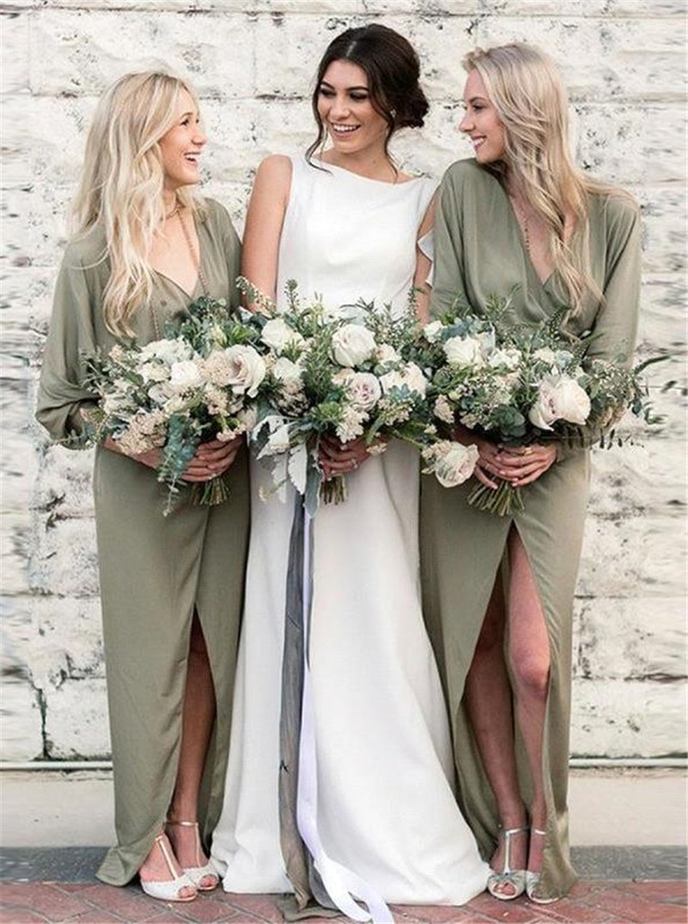 2022 Summer Bohemian Chiffon Bridesmaid Dresses A Line Long Sleeve V Neck Front Split Summer Garden Boho Country Wedding Guest Dress Plus Size BC11321
2022 Summer Bohemian Chiffon Bridesmaid Dresses A Line Long Sleeve V Neck Front Split Summer Garden Boho Country Wedding Guest Dress Plus Size BC11321