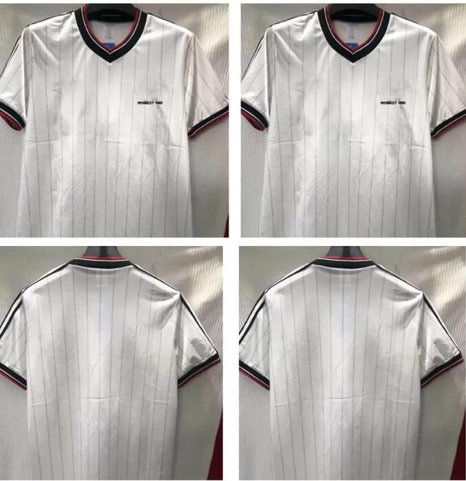Manchester 1982 1983 RETRO FOOTBALL SHIRTS 82 83 away white Vintage soccer jerseys MAN UTD, Retro 1983
Manchester 1982 1983 RETRO FOOTBALL SHIRTS 82 83 away white Vintage soccer jerseys MAN UTD, Retro 1983